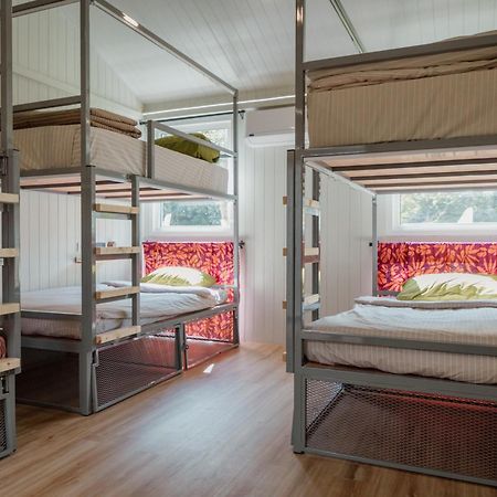 The Yard Hostel Чиангмай Екстериор снимка