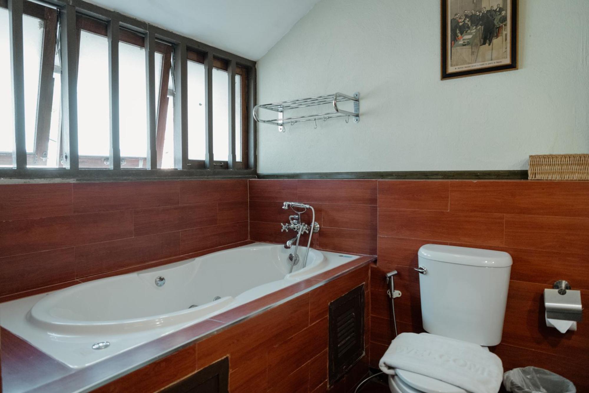 The Yard Hostel Чиангмай Екстериор снимка