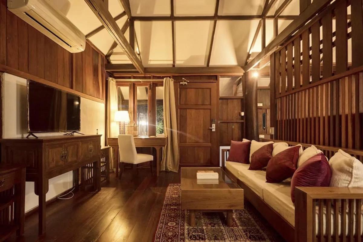 The Yard Hostel Чиангмай Екстериор снимка