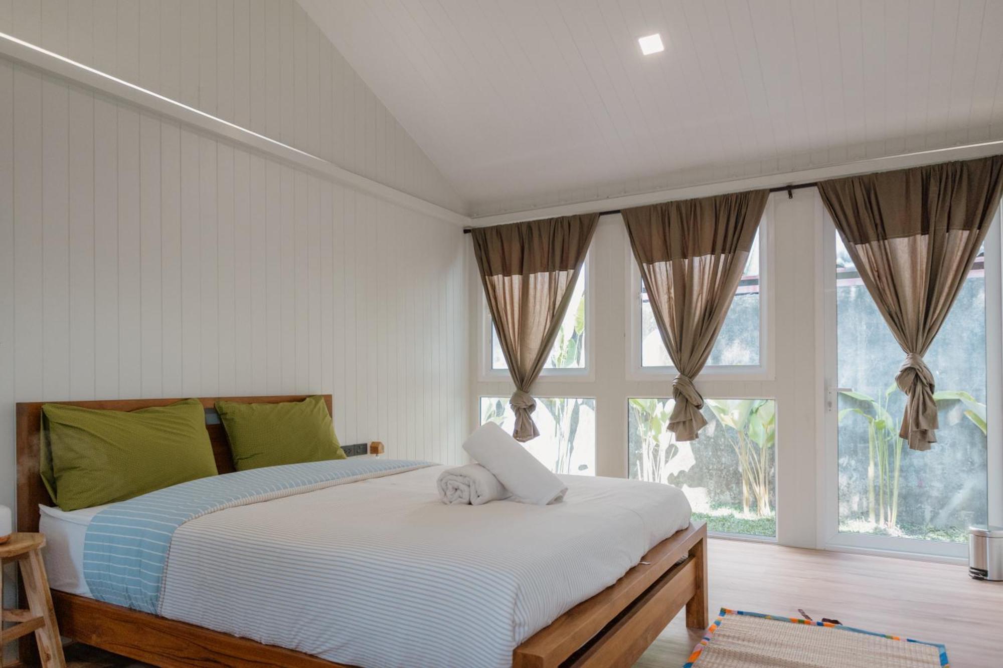 The Yard Hostel Чиангмай Екстериор снимка